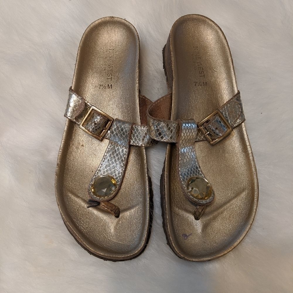 🌵Nine West sandals like Birkenstock gold 7.5